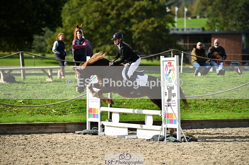 251004A-145702-01590 - Classes 8 & 9 70cm