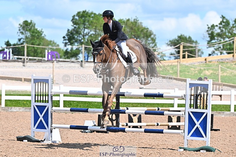 240619A-153824-00902 - Cls 5 Snr Foxhunter and 1.20m Open