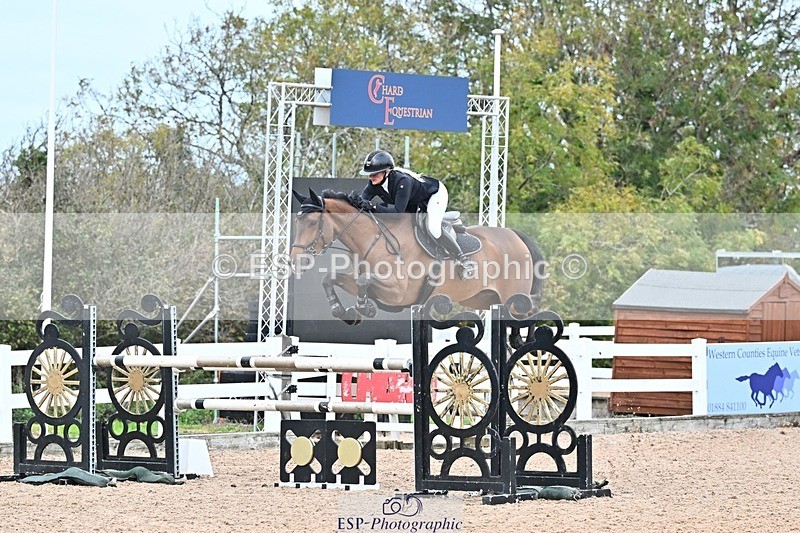 261028-142038-00932 - Foxhunter and 1.20m