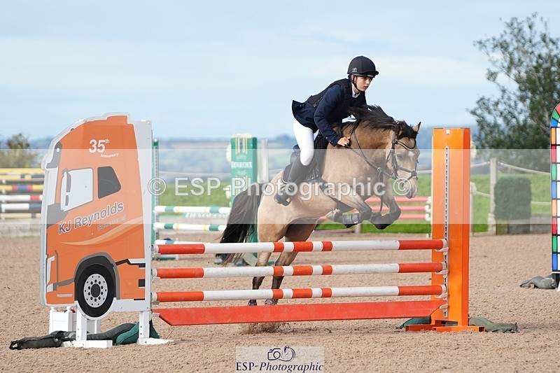 250921-100349-02096 - Cls 4 Pony British Novice and 80cm