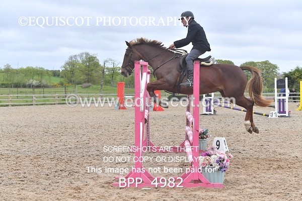 BPP_4982 - CLASS 24 SUN Senior BritiNovice/ 90cm Open