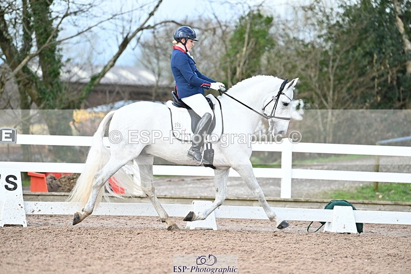 240218A-150455-08311 - 210-Charlotte.Dicker-Amaranto.D.Centurion