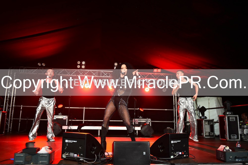 SH4_6171 - The Cher Experience