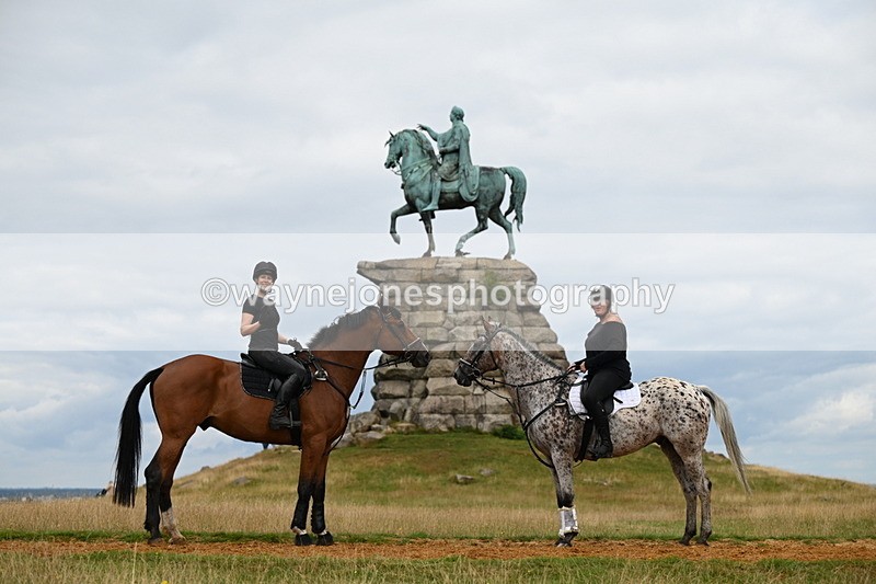 DSC_6309 - Time at Statue 12:17 to 12:44
