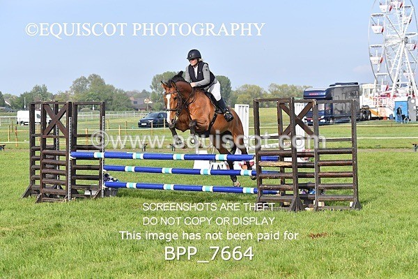 BPP_7664 - CLASS 6 Nisbets Fresh From The Farm & The Golf Inn 1.00m Amateur Championship