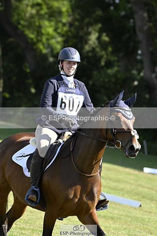 250822A-105147-20490 - DR 10.00 to 11.00