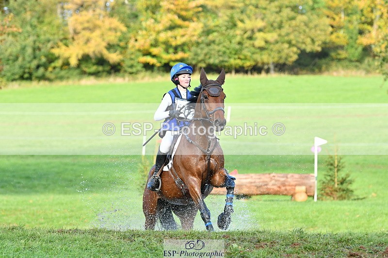 251025A-160129-21967 - G-516-Zara.Bucknell