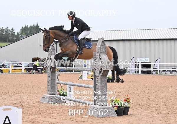 BPP_0162 - CLASS 25 SUN HOYS Redpost Equestrian Senior Foxhunter Second Round