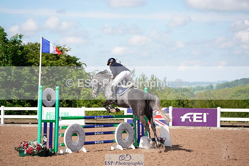 240525A-092308-05087 - Cls 13 Snr 1.05m and 1.10m