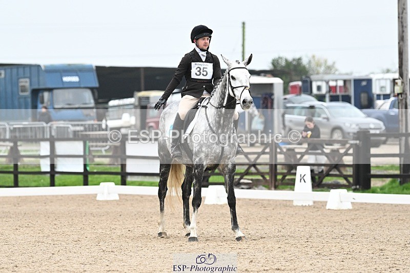 241103-101331-00292 - Intro 3 - 9.40 to 10.40