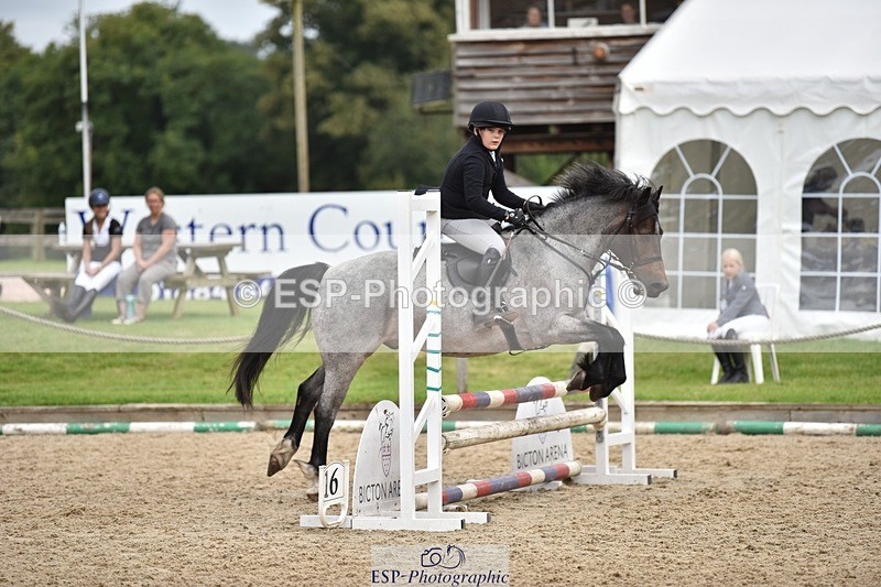 240802-101426-00751 - 70cm Round 1