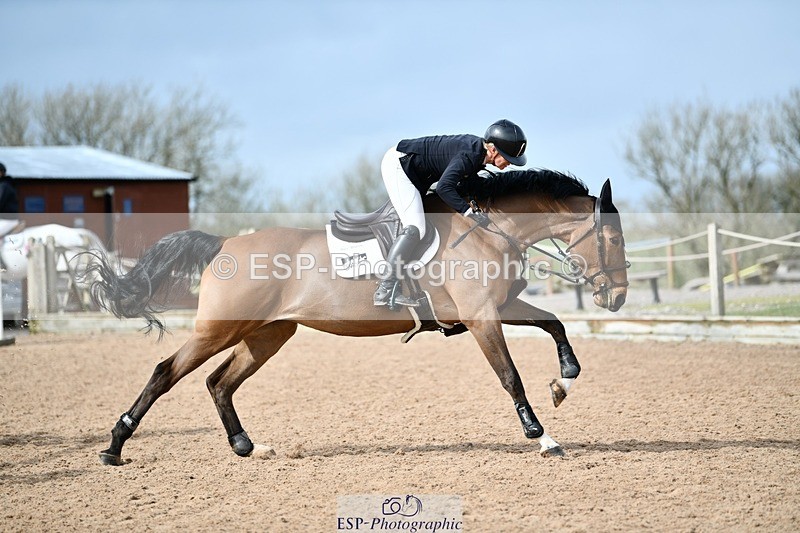 260313-130736-01716 - Cls 3 + 4 Snr Foxhunter and 1.20m Open