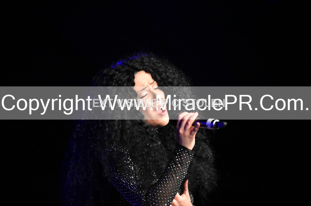 SH4_6410 - The Cher Experience