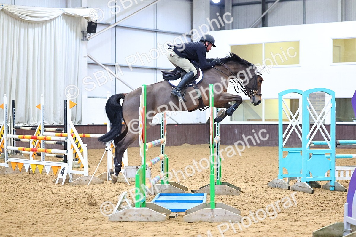 SBM_001210 - Class 4 - Senior Newcomers - 1.10m