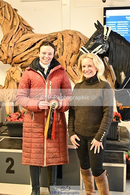 250216-125210-05511 - FS Adv Medium Silver Presentations