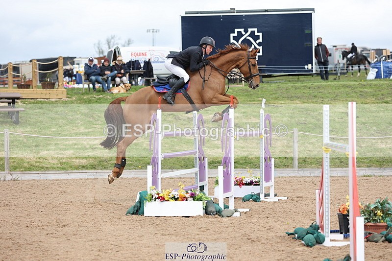 240419A-125121-07488 - Cls 6, 2 Star Medium Tour 1.35m