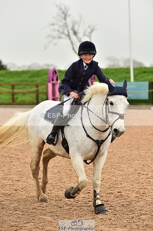 231118A-101200-00991 - Cls 18+19 Club and Schools 70cm