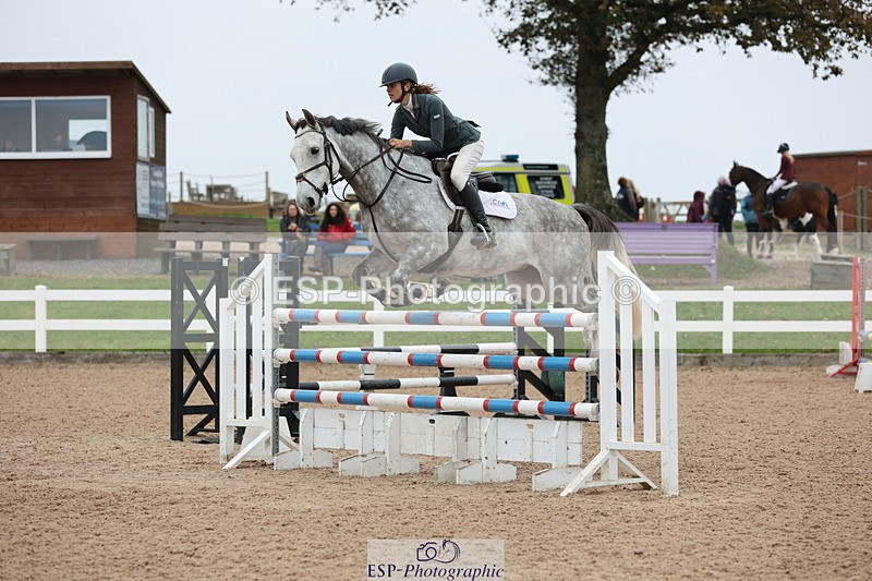 241101A-132443-02080 - FRI Cls 6 Foxhunter and 1.20m Open