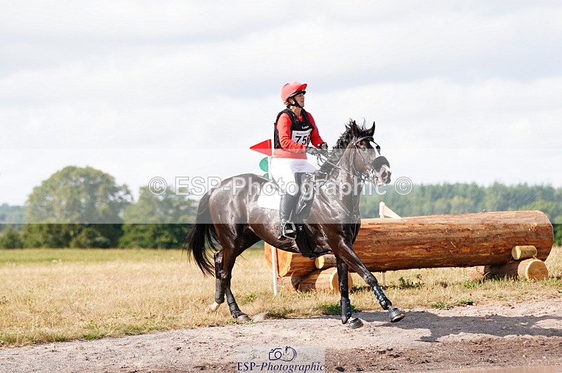 250803A-162602-17165 - Q-756-Sarah.Whitehead-SHAKE.HIM.UP