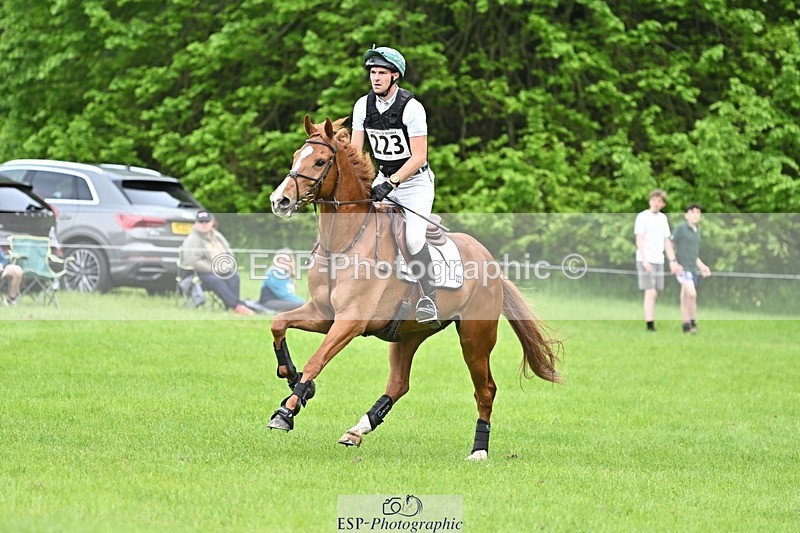 240525-154142-17242 - 223-MORNINGSTAR_VAN_ALTRIDO-Max_Warburton