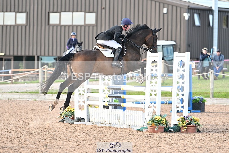 240913A-170925-05297 - Cls 19 Snr 1m Open Speed Derby