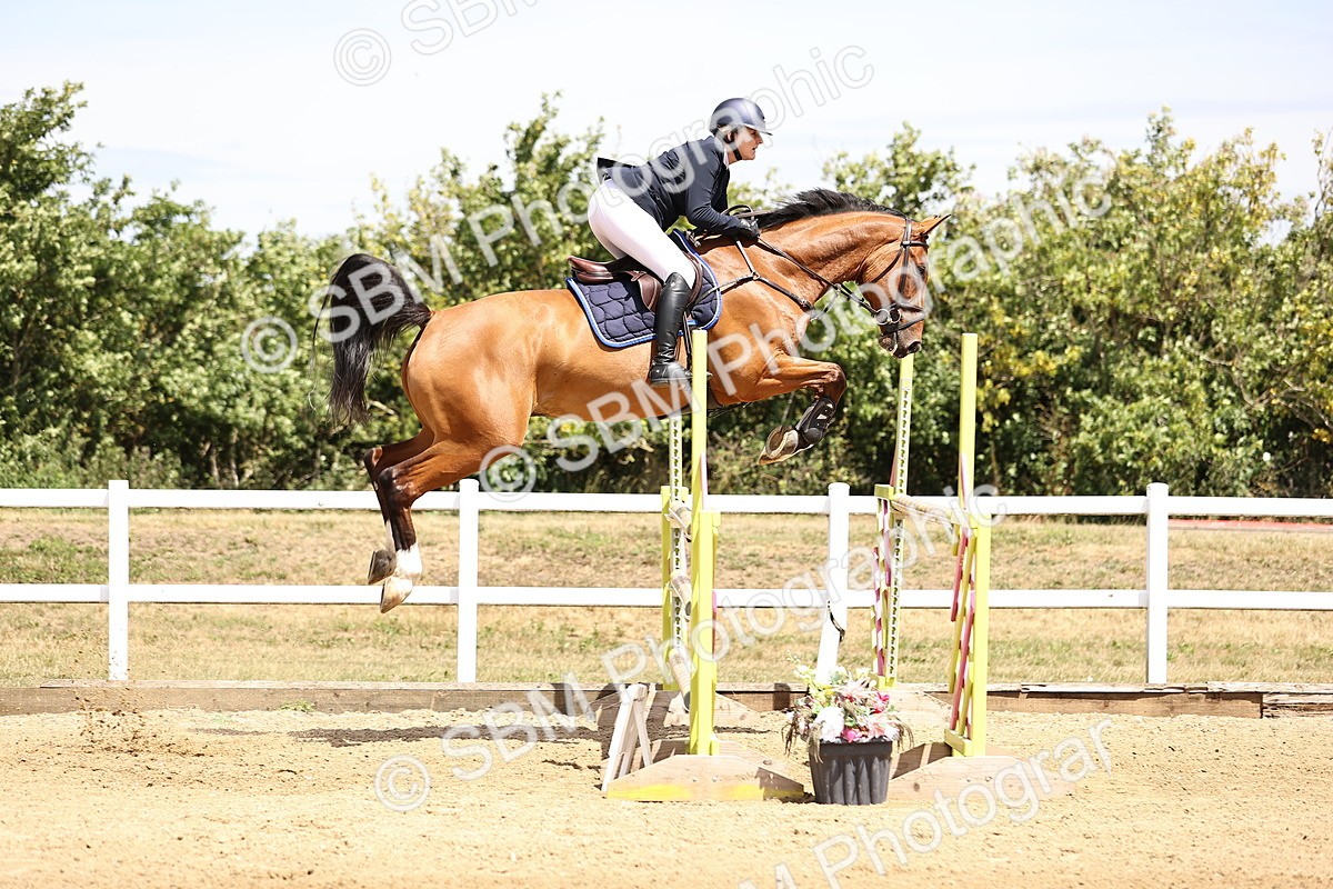 SBM_010339 - Class 9 - Senior Foxhunter - 1.20m Open