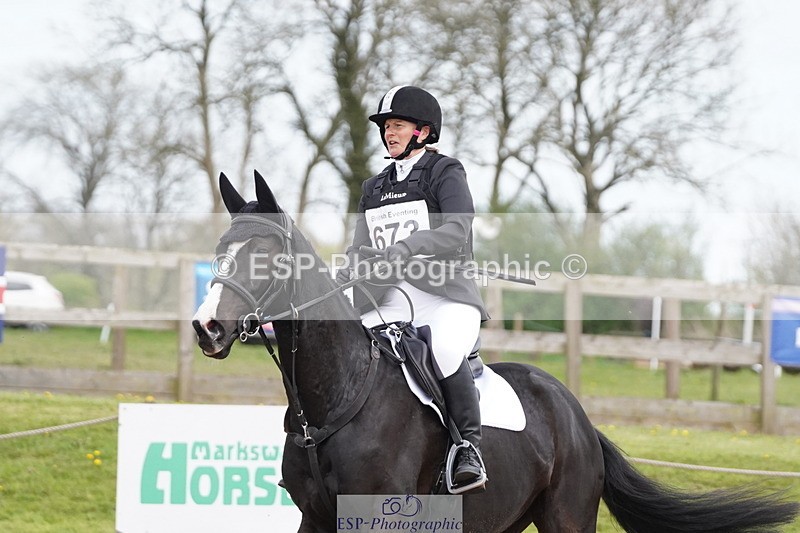 250419-154556-12974 - 673-Sarah.Whitehead-SHAKE.HIM.UP