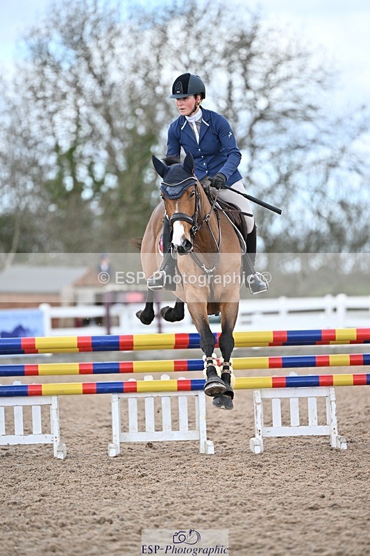 250328-102232-01243 - Cls 8 British Novice and 90cm