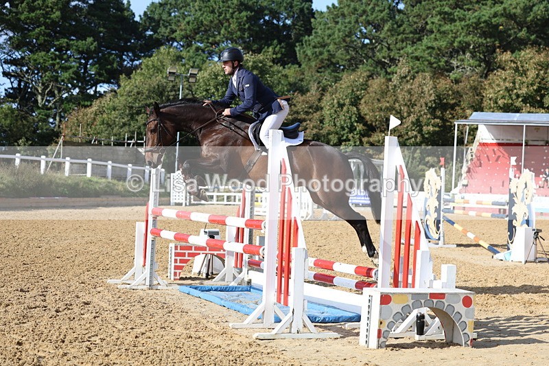 3E7A0686 - Class 13: Senior Newcomers/1.10m open