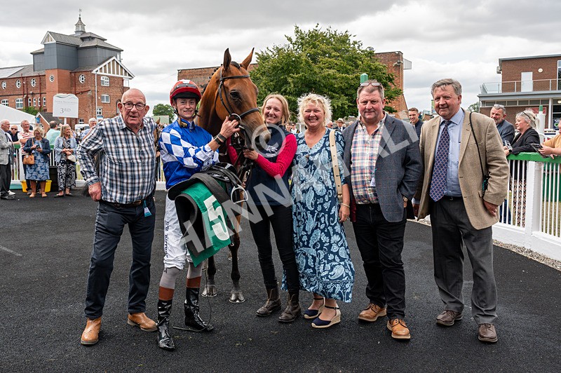 080825-Race 4-Equity Law-8252 - Race 4