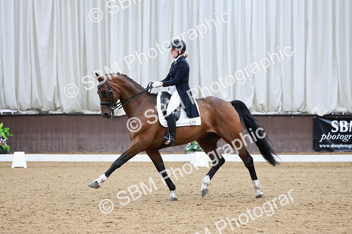 SBM_016086 - Class 5 - FEI INT II - 15.48-17.00