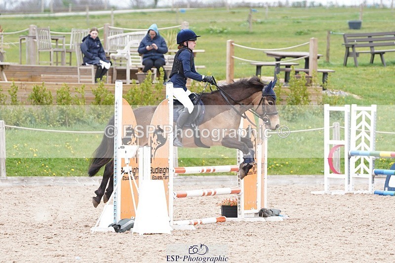 250414-132452-00927 - 80cm Round 2