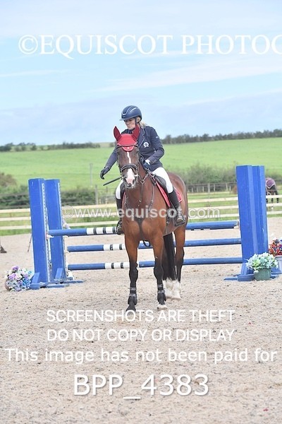 BPP_4383 - CLASS 12 SUN Senior British Novice/ 90cm Open