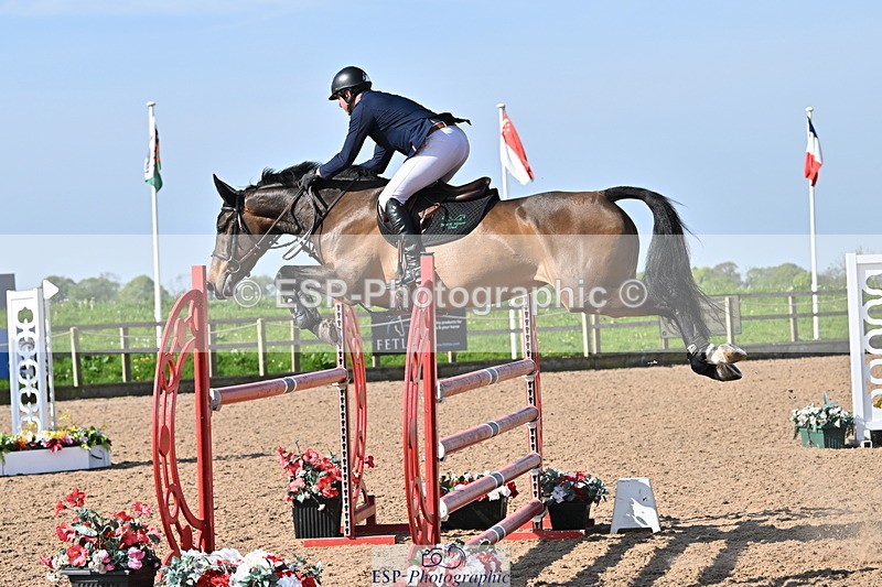 240509A-093011-00571 - Cls 8 Foxhunter