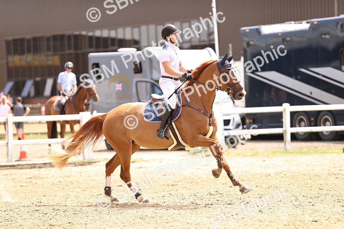 SBM_001637 - Class 16 - GFS Senior Newcomers 1.25m