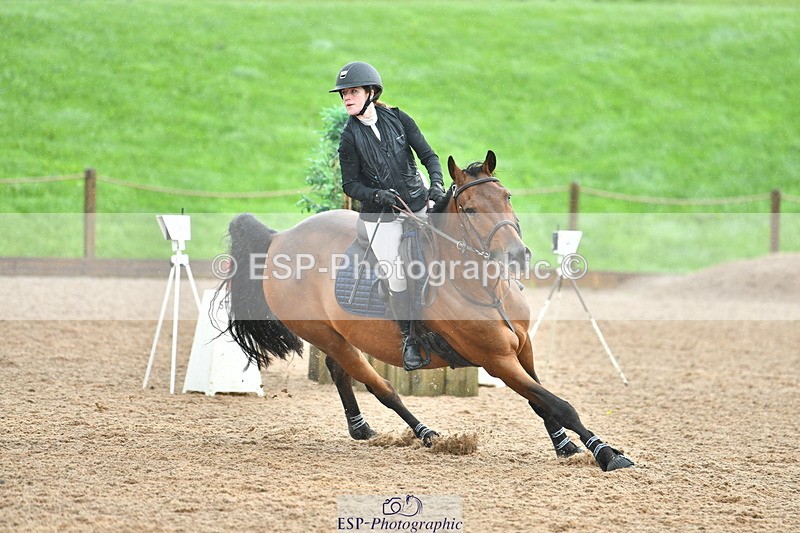 230805A-104844-00205 - Cls 2 Snr Newcomers & 1.10m Open