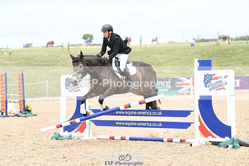 250807-135710-01448 - 90cm Round 2