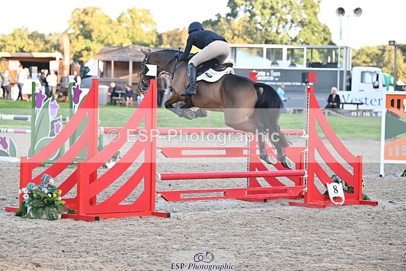 231022-091906-22886 - 214-LIGHT.TOUCH-Liv.Irby-SJ