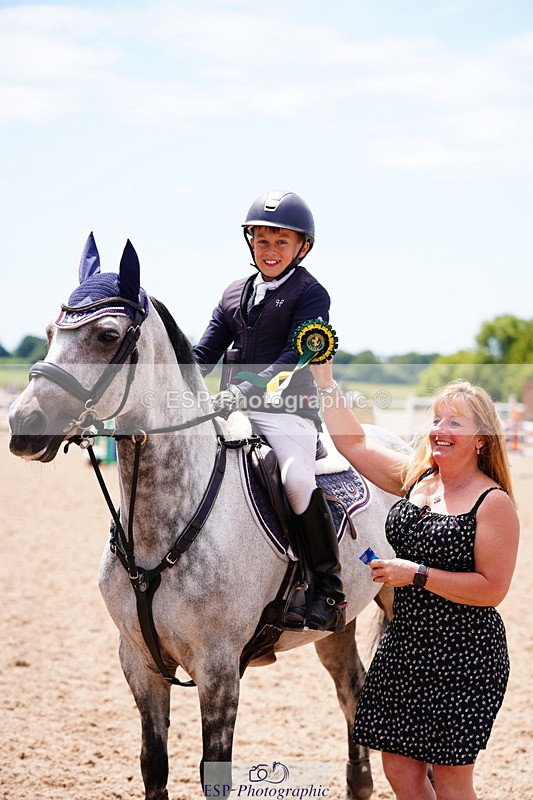 240629A-131526-05613 - Cls 18 Newcomers and 1m Open