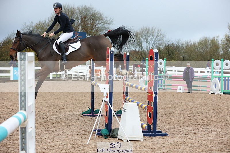 231112A-104530-03421 - Cls 17 Blue Chip Novice Winter Qualifier