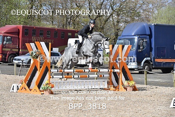 BPP_3818 - CLASS 3 FRI Senior British Novice/ 90cm Open