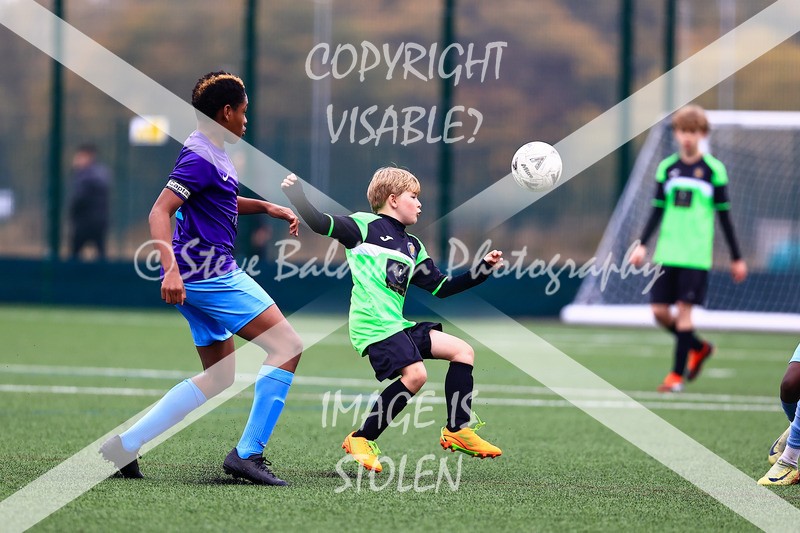 1DX30329 - 2025-10-12 FC Abbey Meads U14 Orange V Kingsdown Lions U14