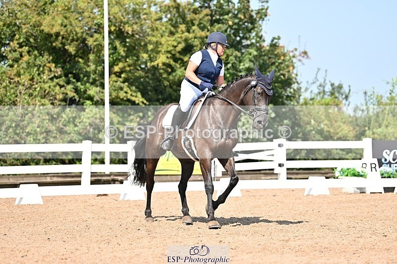 250816-115317-04112 - 109-Amber.Da.SilvaToners.Lady.Florentine