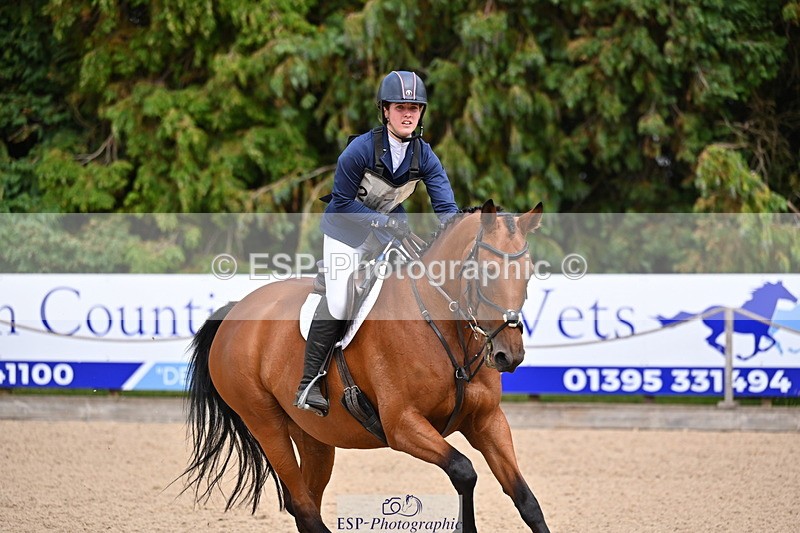 250802A-150544-06159 - F-279-Sophie.Robson-JOLLY.JEAN