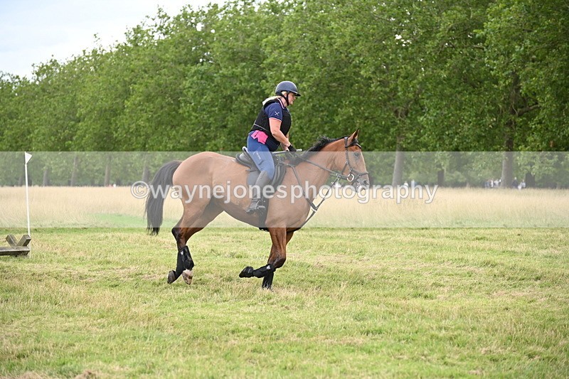WJ6_5019 - Time at Jump 13:04 to 13:34