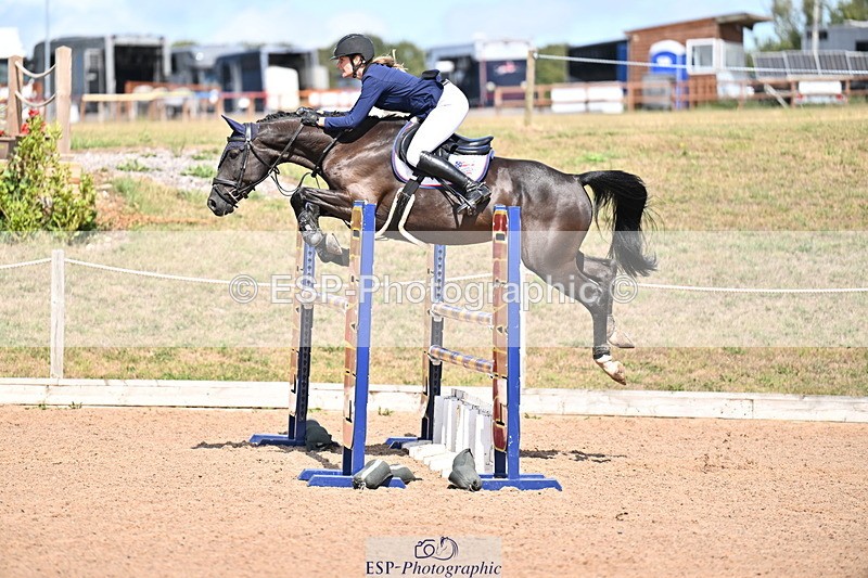 250827B-132556-00556 - Cls 4 Snr Newcomers 1.10m