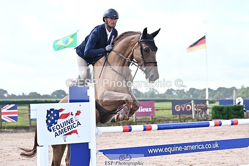 250731-110423-00498 - Cls 02 Snr Fox 1st Rnd