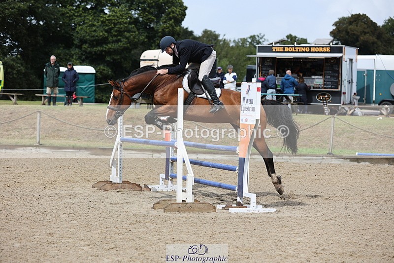 250831A-133905-10338 - Cls 42 Snr 1m Grand Prix