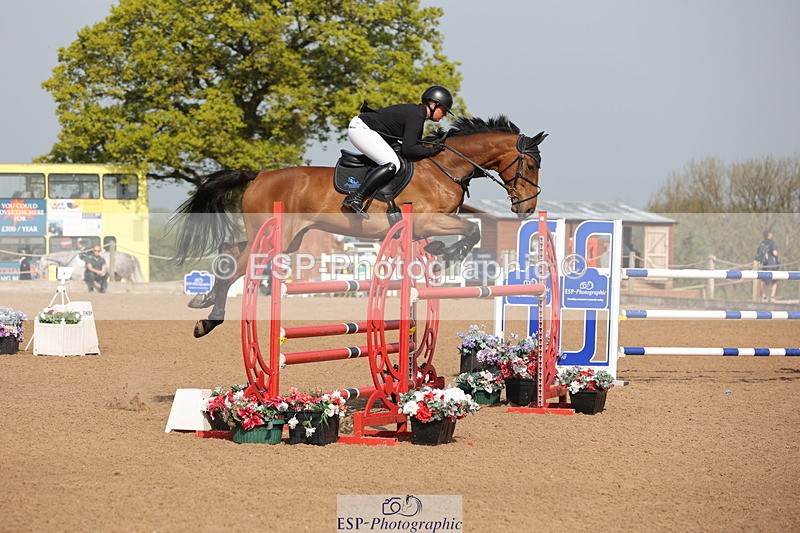 240511A-094104-11181 - Cls 32 Foxhunter