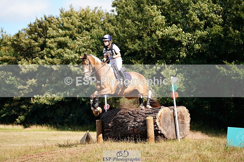 250802A-164210-08037 - F-291-Maisie.Atkinson-RAINSTOWN.JONNY